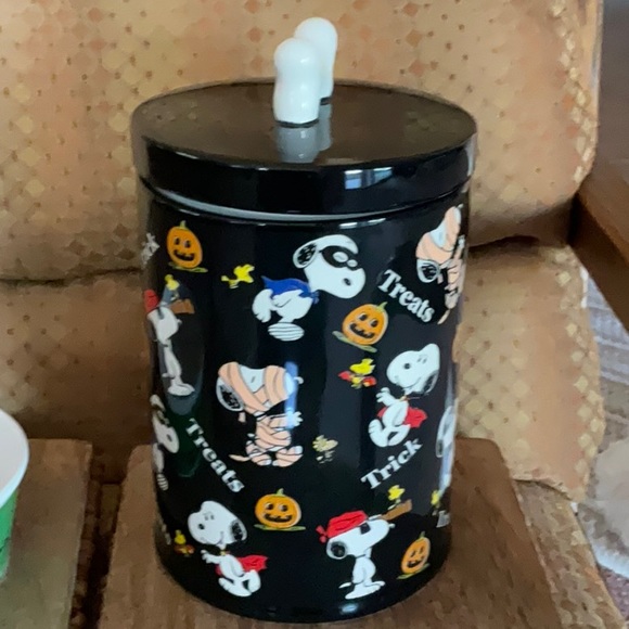 Snoopy & Woodstock Halloween Costumes Canister & MORE PLEASE! pet bowl NWT - Picture 4 of 9